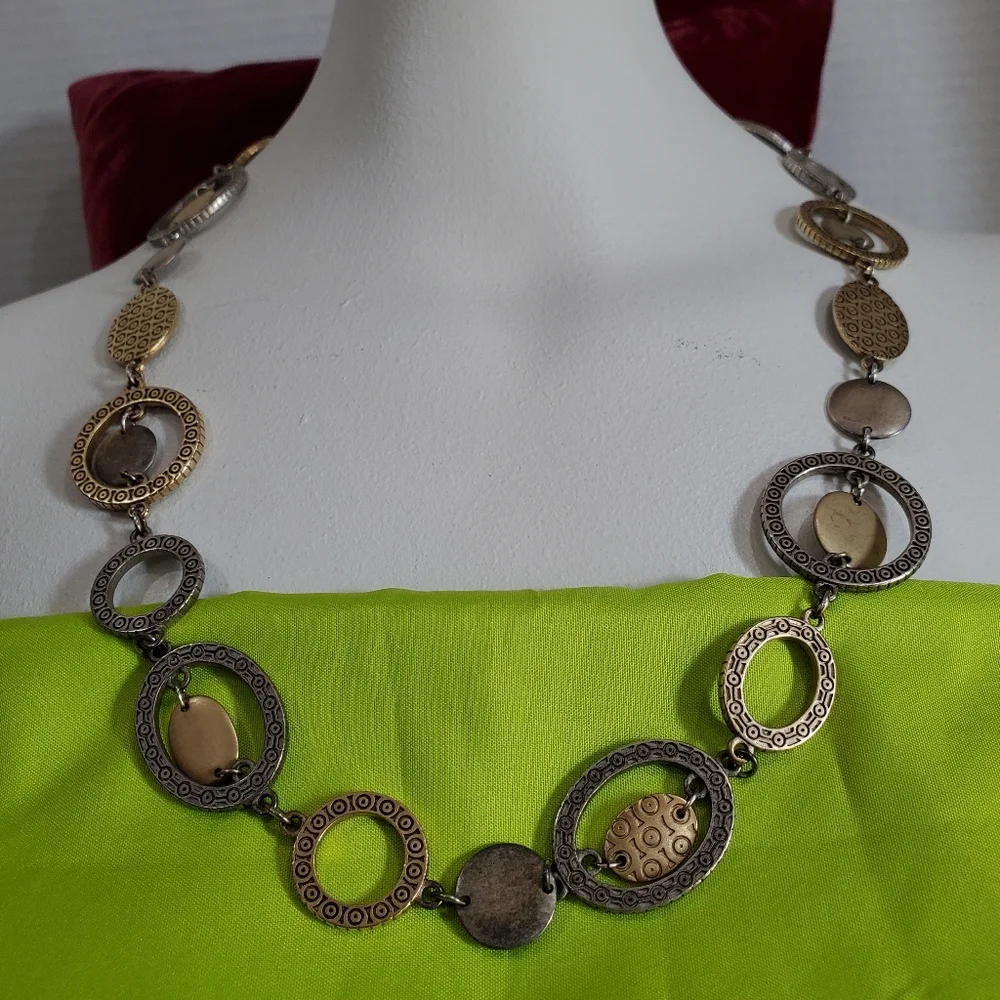Premier Designs beautiful vintage